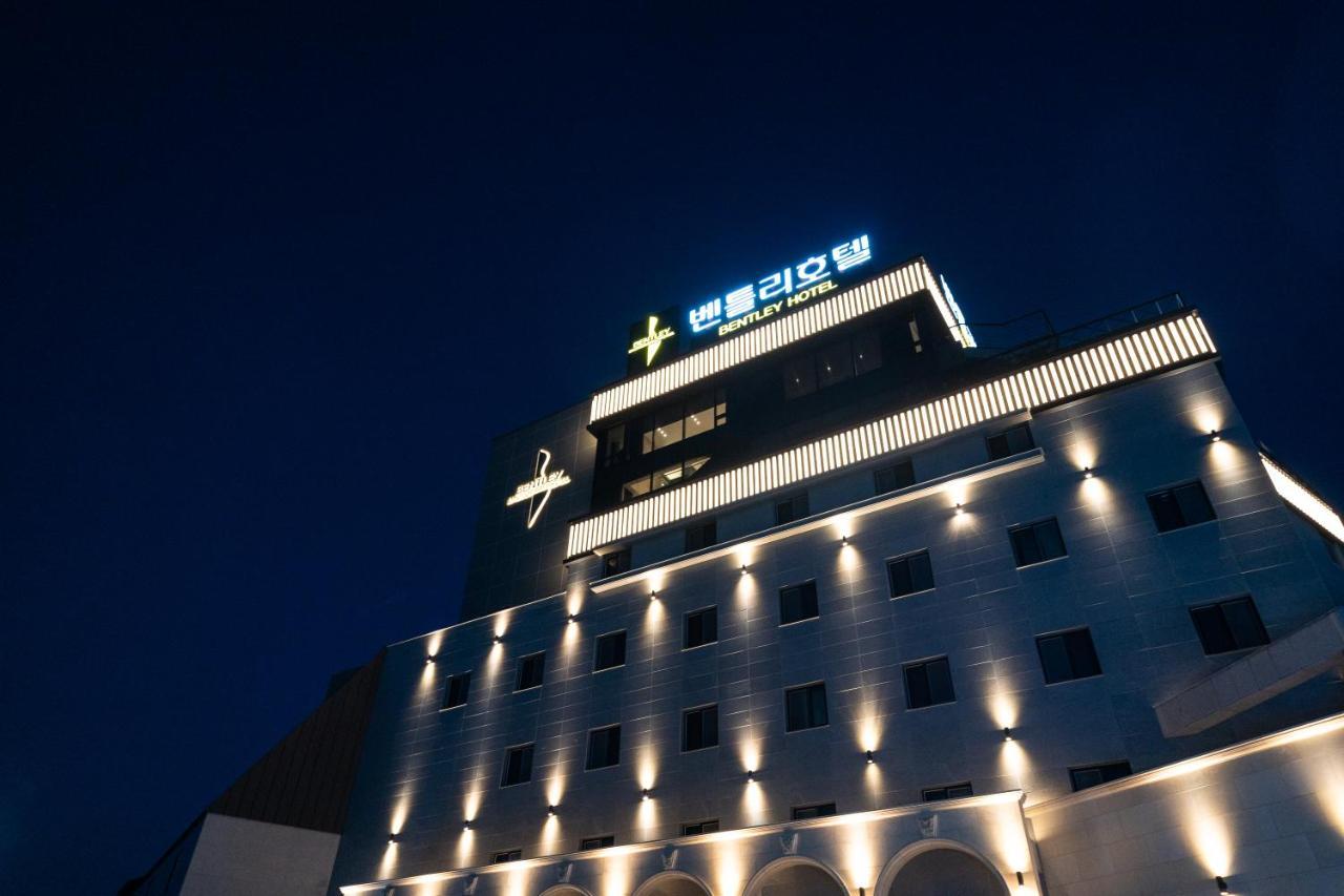 Bentley Tourist Hotel Gwangju Metropolitan City Exterior foto